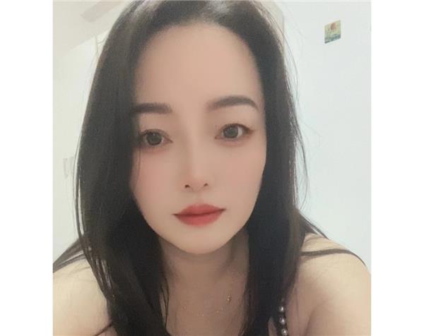江西南昌大胸人妻-2.jpg